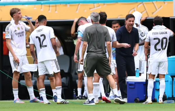 祥富金融 世俱杯狂欢夜：巴黎4-0送皇马出局，缔造25年神迹，决赛对阵出炉